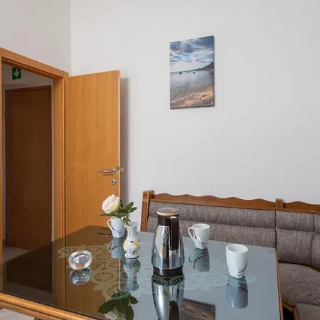 Sunshine Apartament *